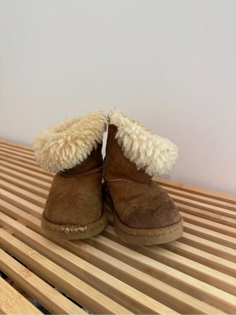 UGG classic kids
